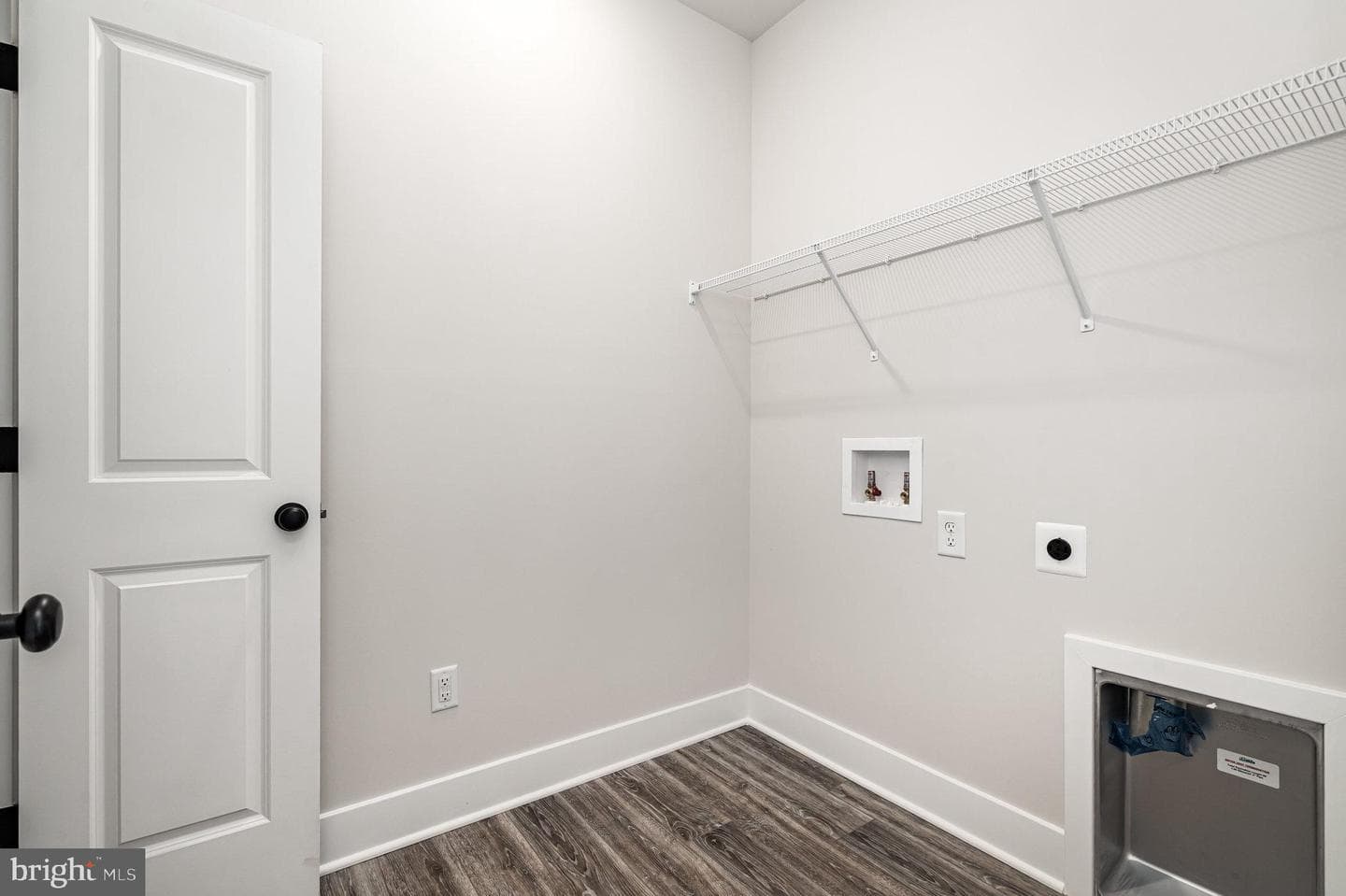 5304 Wyndemere Circle photo 8