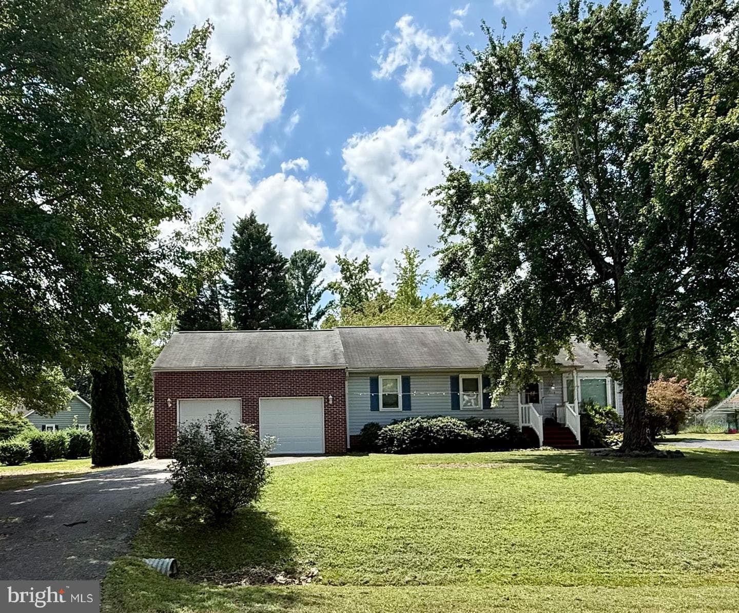 7014 Sharon Road photo 1