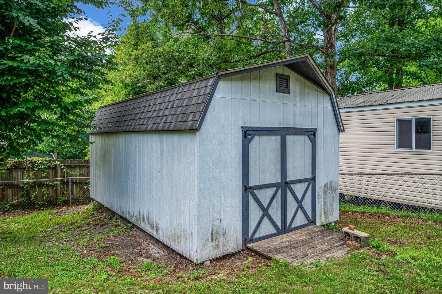 5526 Carousel Street photo 10