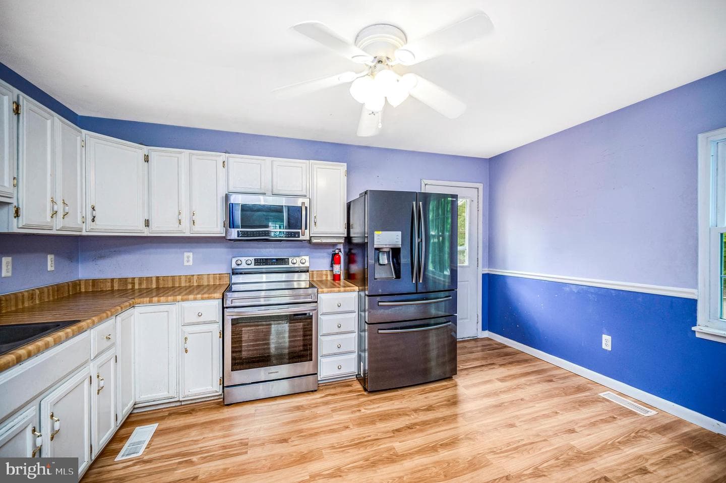 5526 Carousel Street photo 23