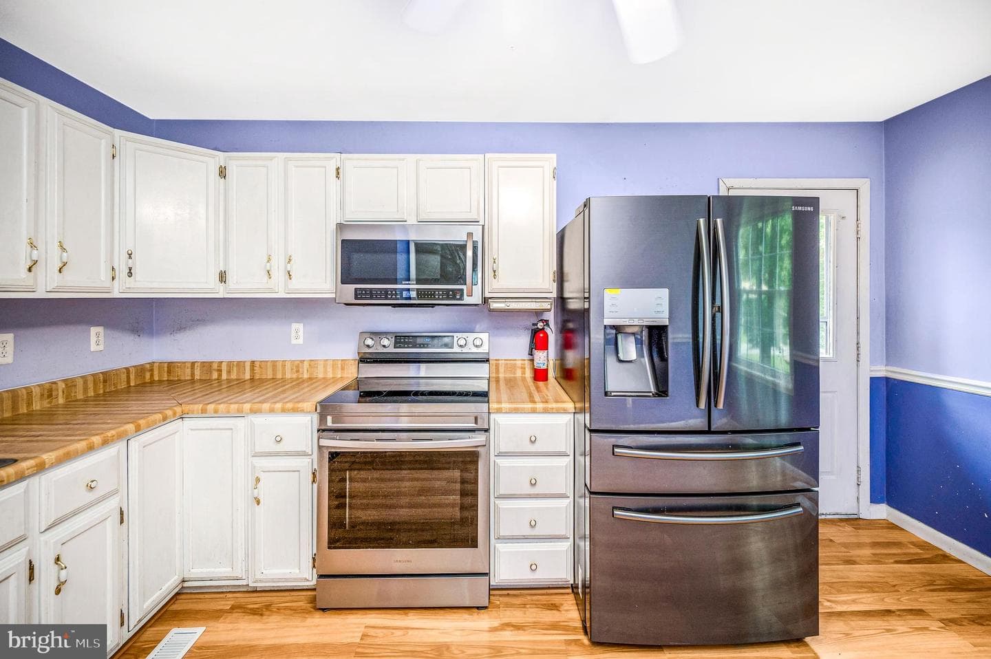 5526 Carousel Street photo 27