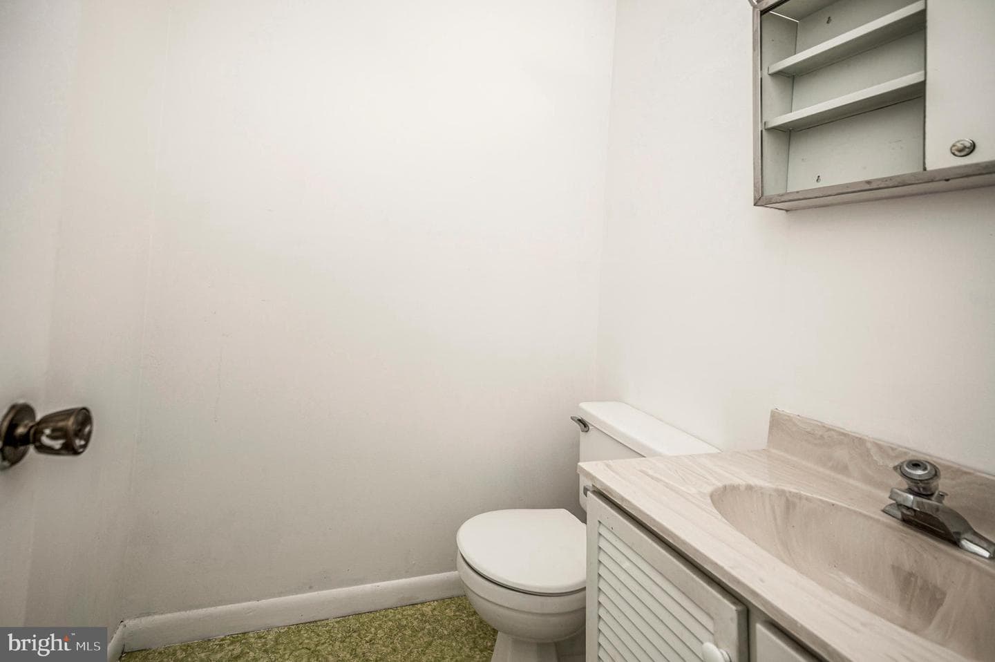 5526 Carousel Street photo 35