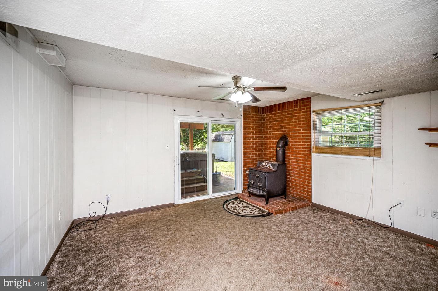 5526 Carousel Street photo 38