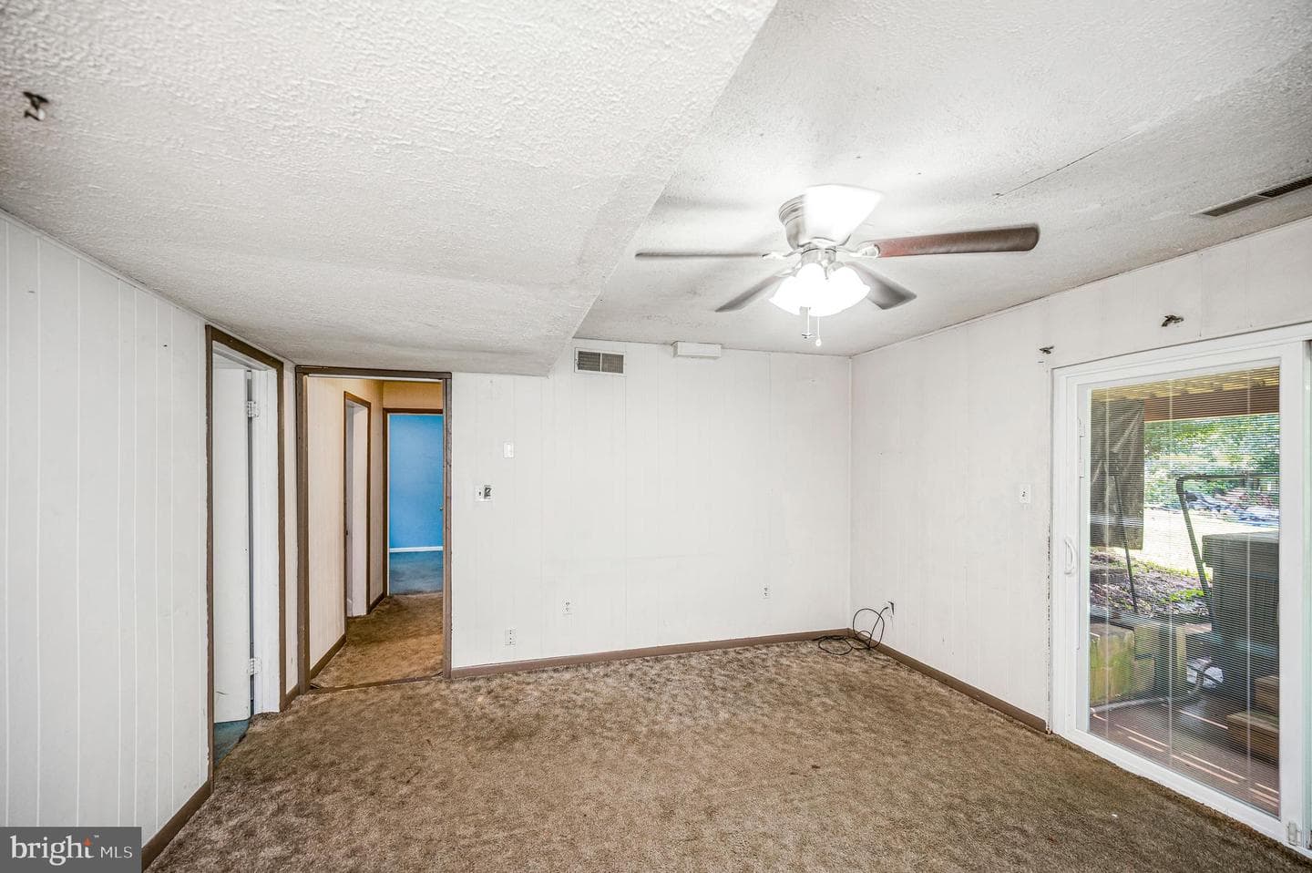 5526 Carousel Street photo 39