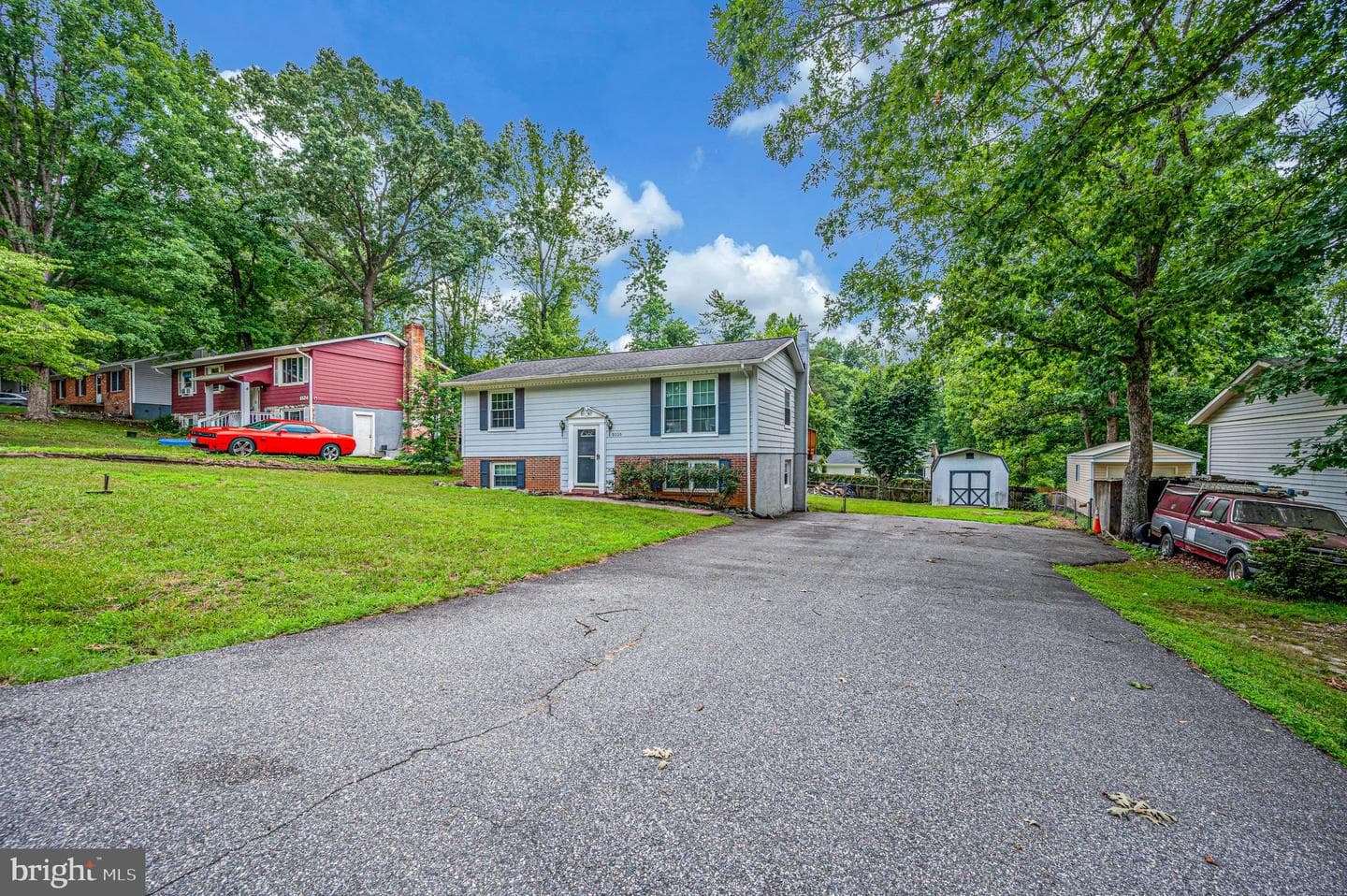 5526 Carousel Street photo 4
