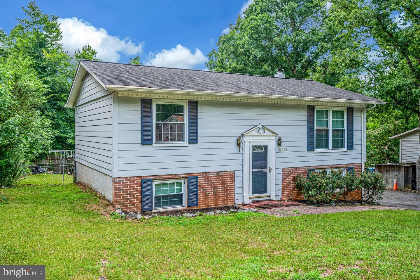 5526 Carousel Street photo 6