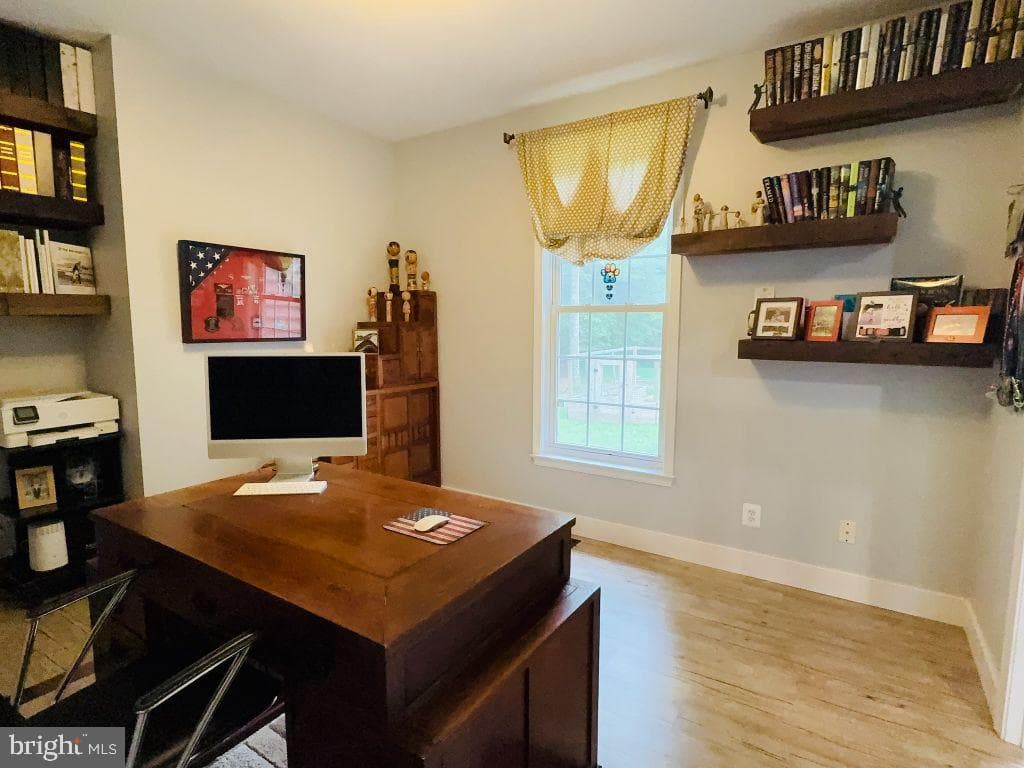 13611 Perimeter Drive photo 17