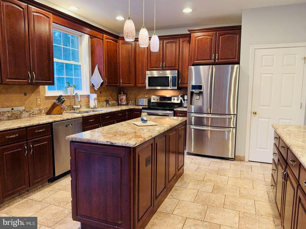 13611 Perimeter Drive photo 27