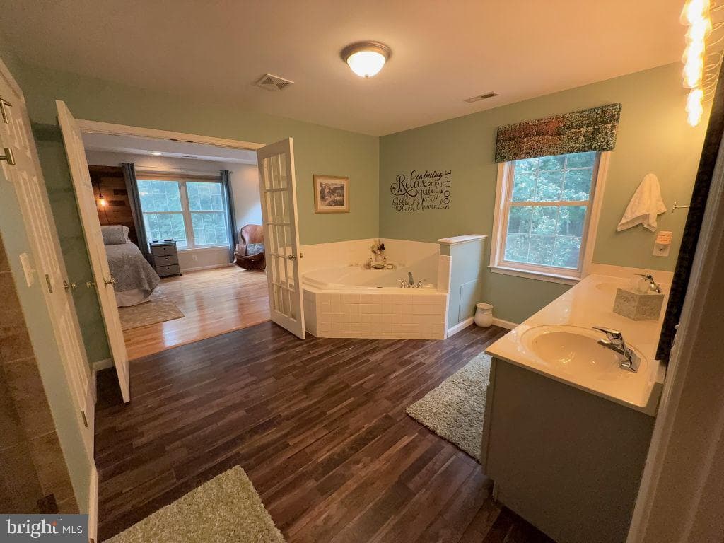13611 Perimeter Drive photo 41