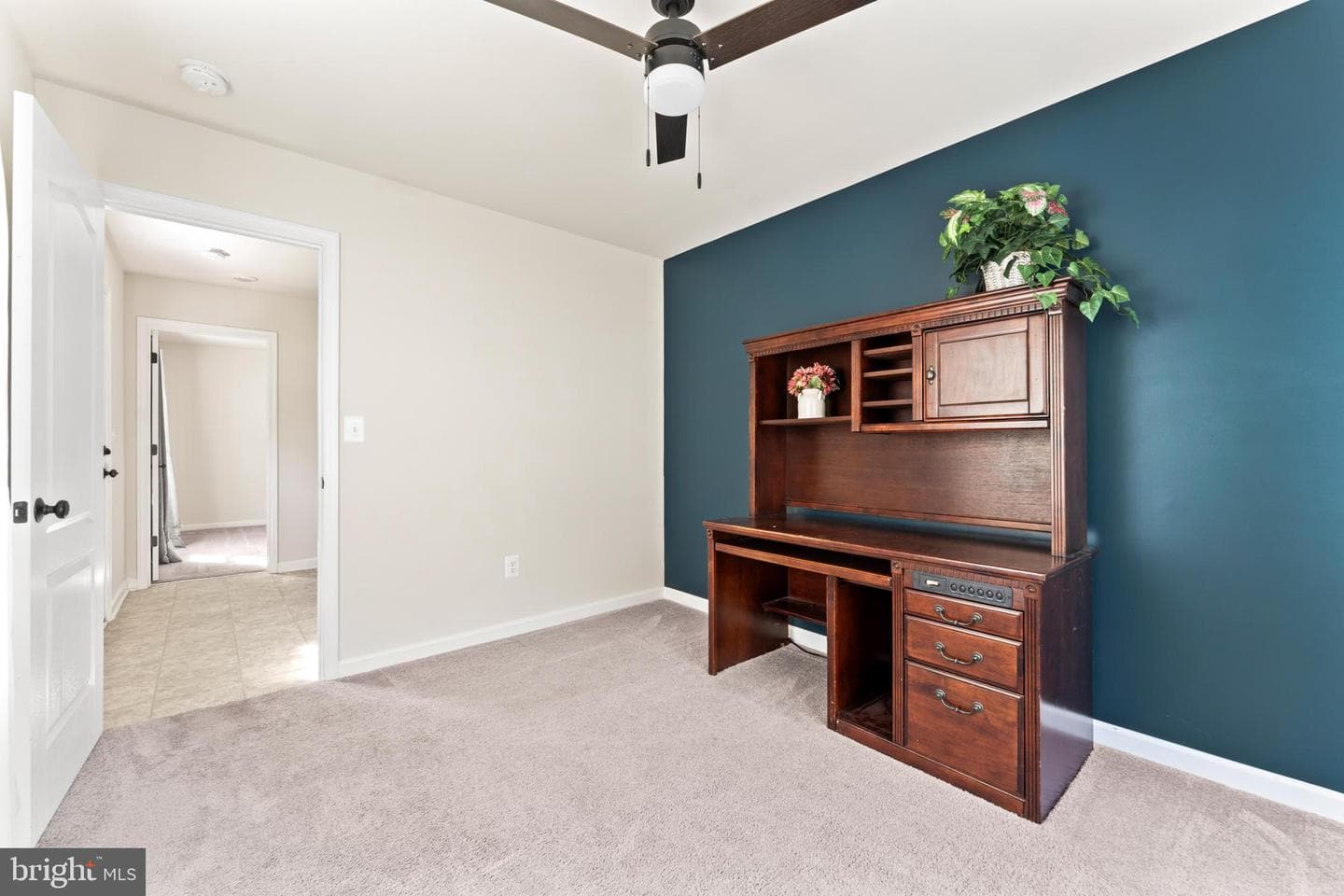 2420 Drake Lane photo 11