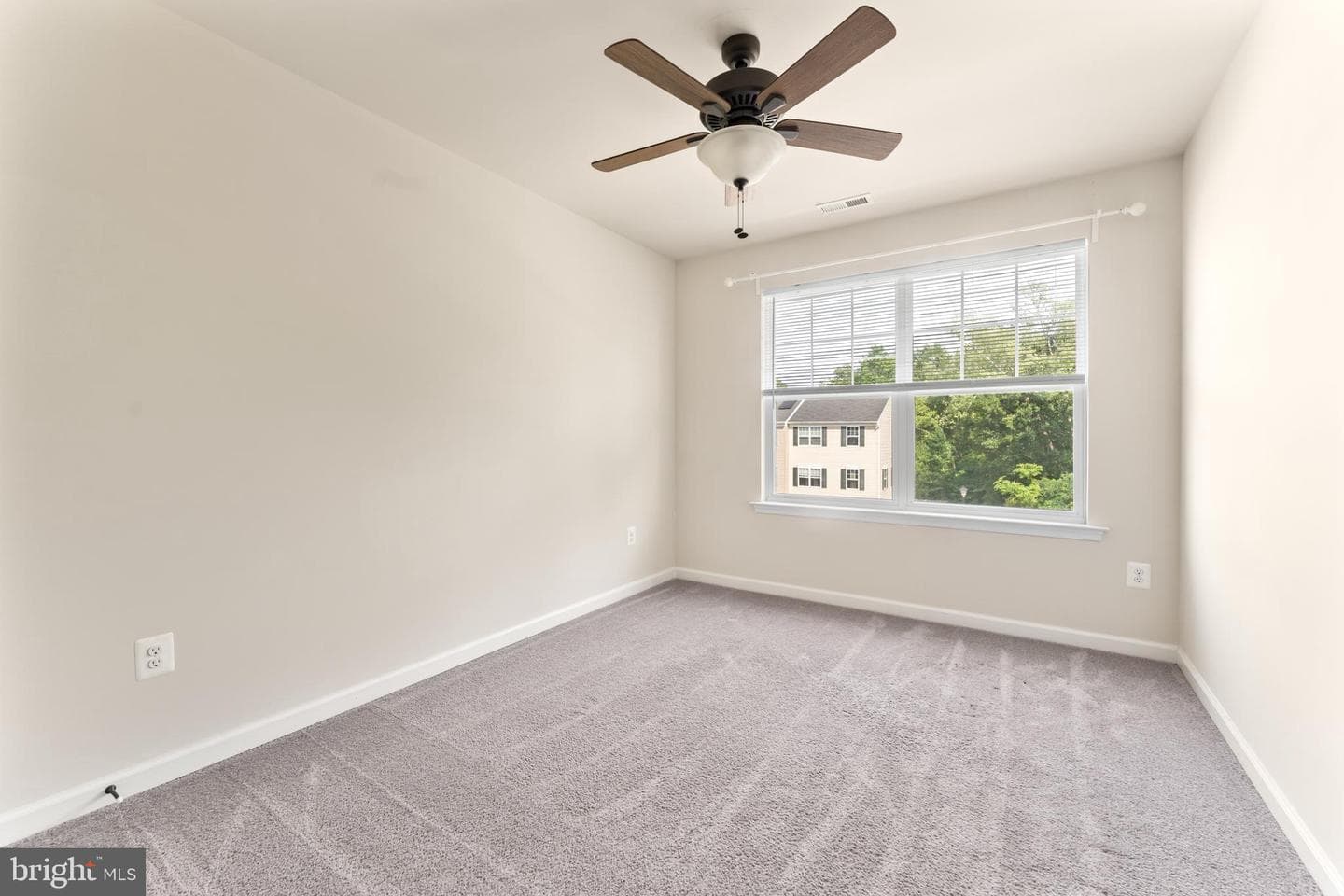2420 Drake Lane photo 31