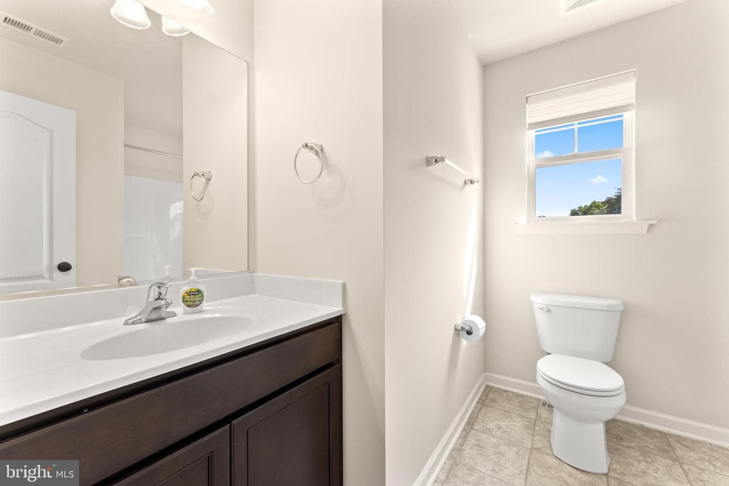 2420 Drake Lane photo 35