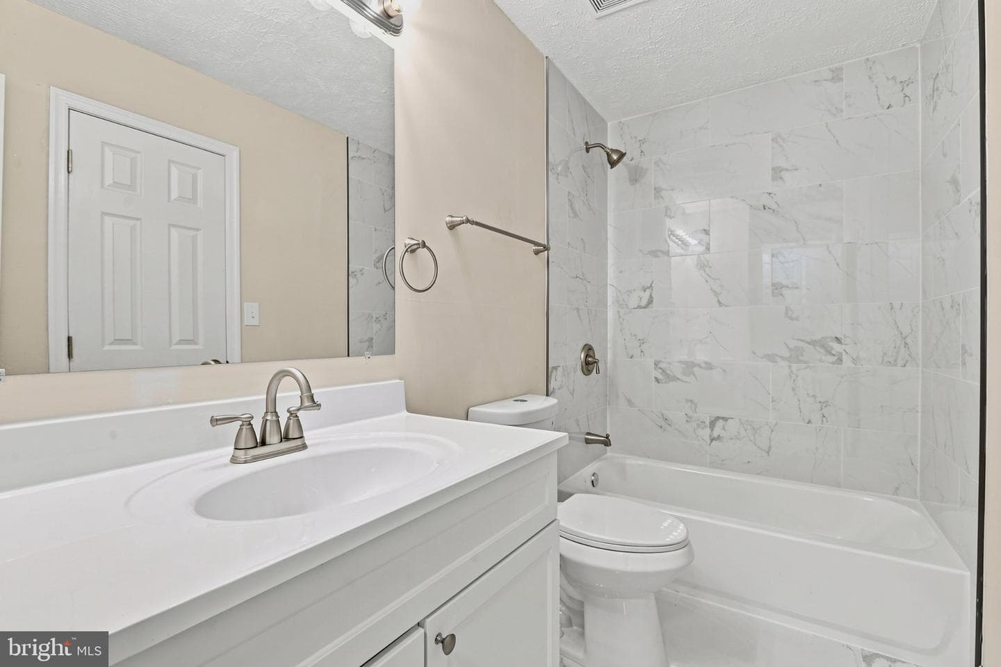 10921 Peach Tree Drive photo 19