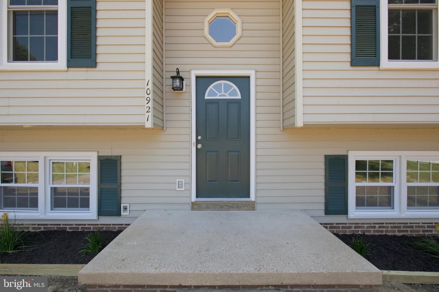 10921 Peach Tree Drive photo 4