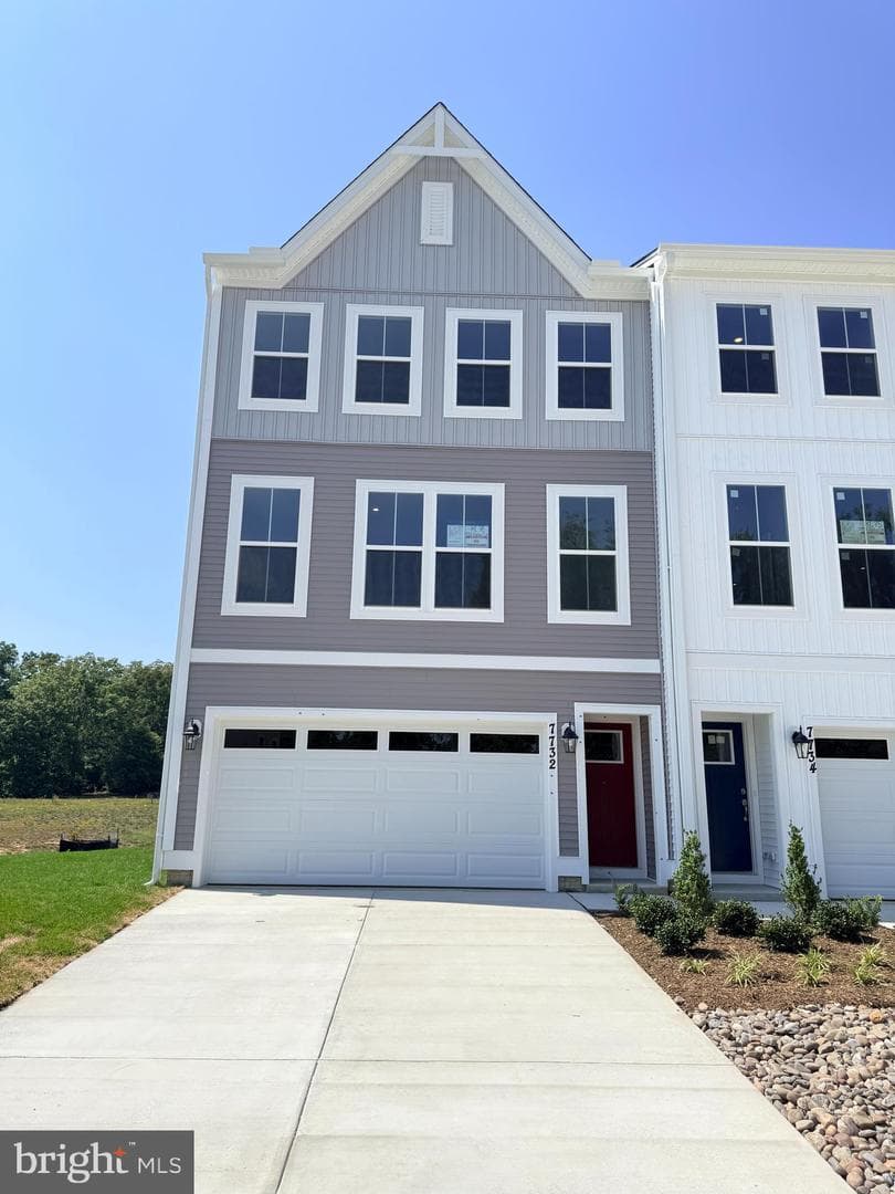 7732 Harlow Circle photo 1