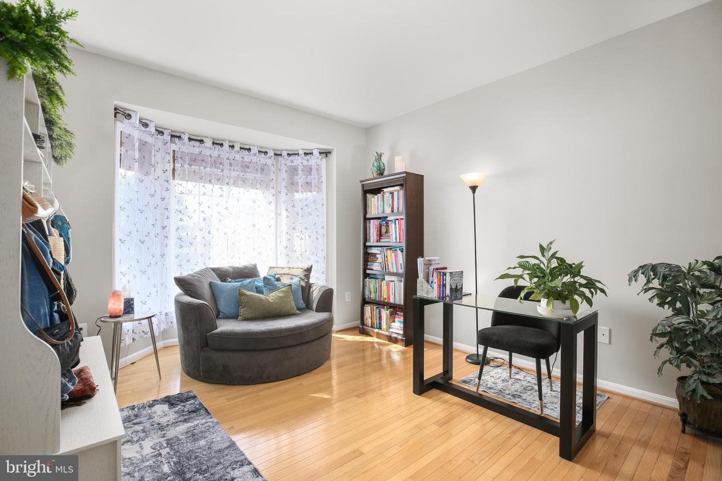 10322 Kupperton Court photo 4