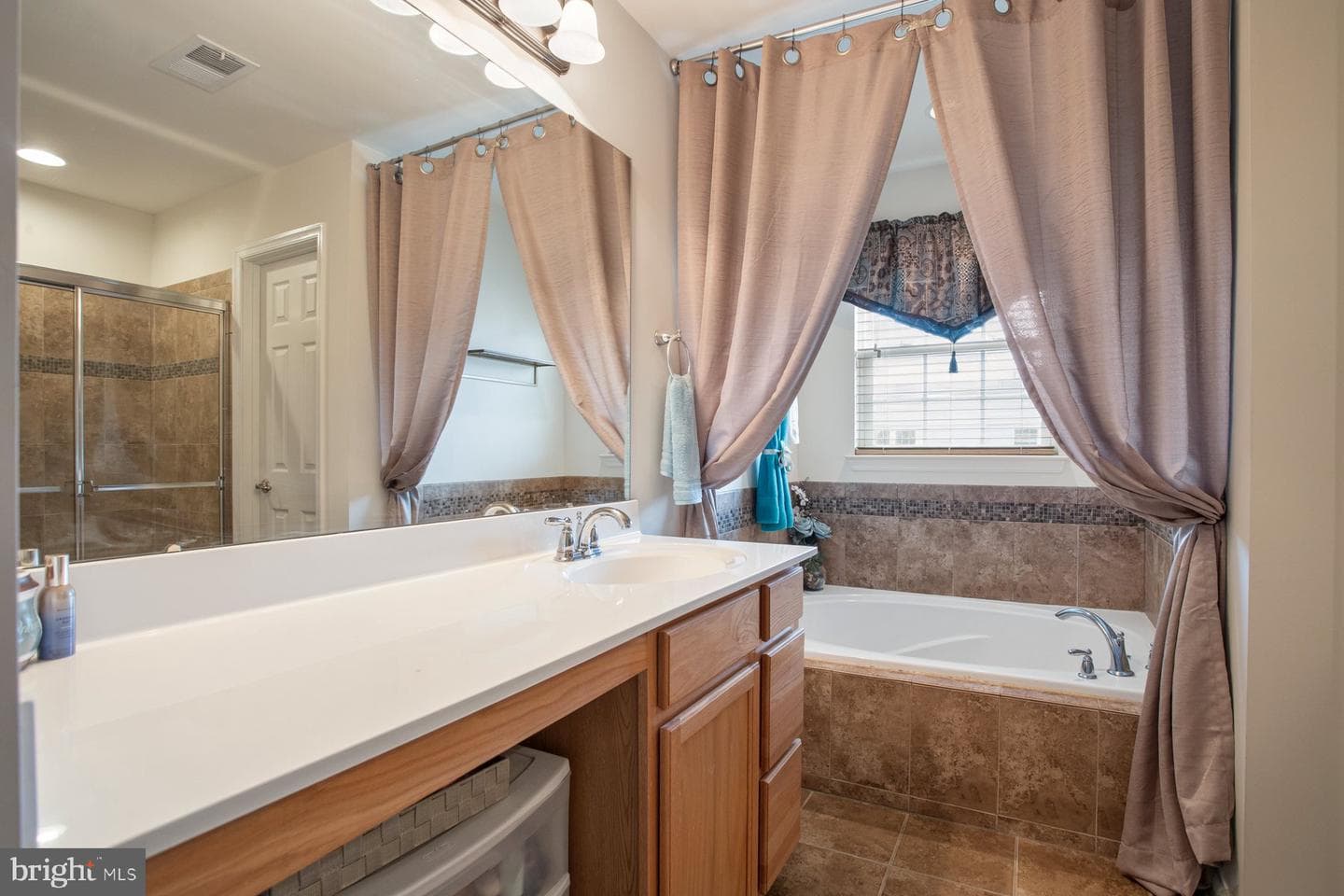 6008 Oakton Beech Lane photo 32
