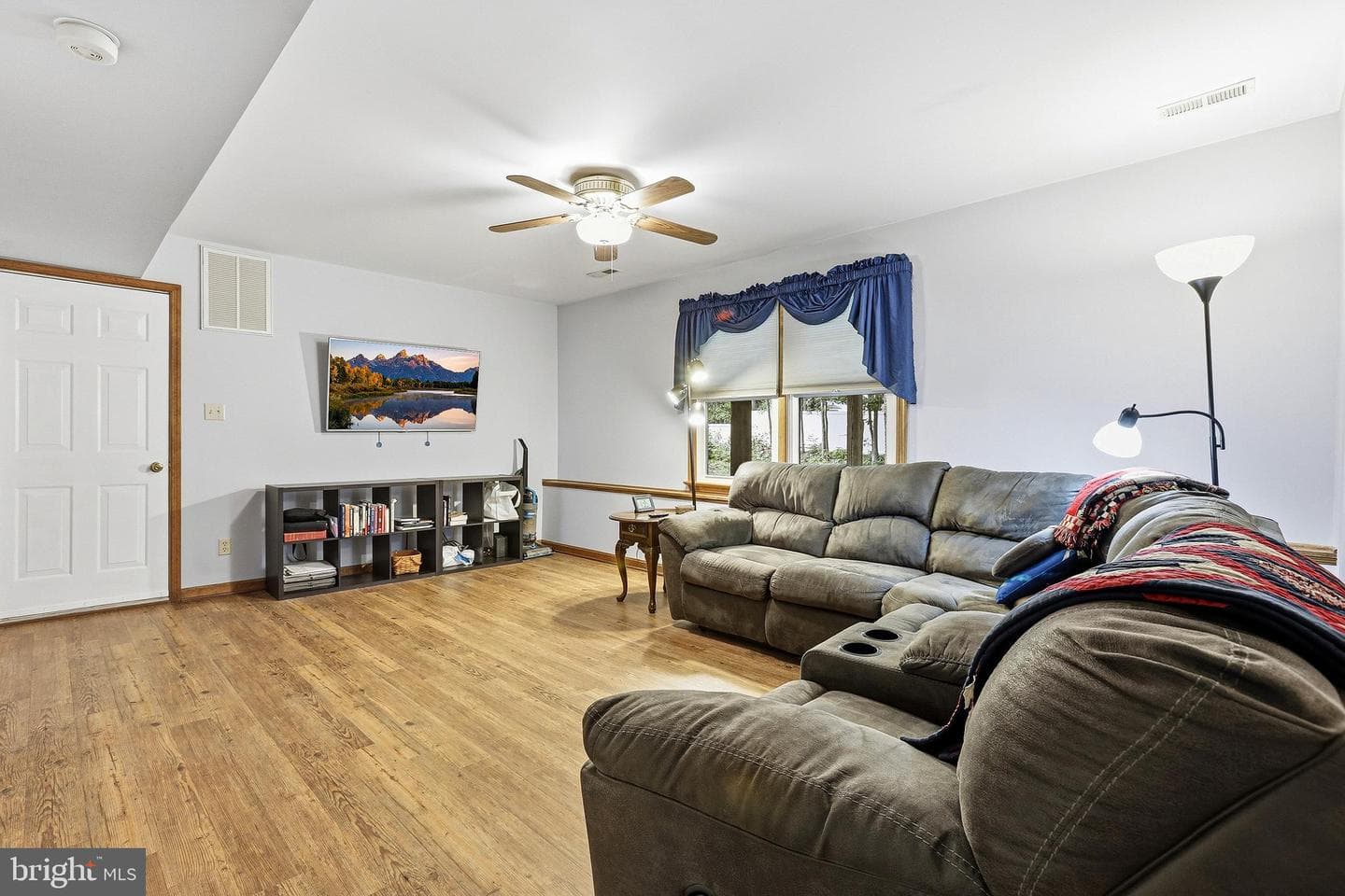 10608 Crestwood Drive photo 24