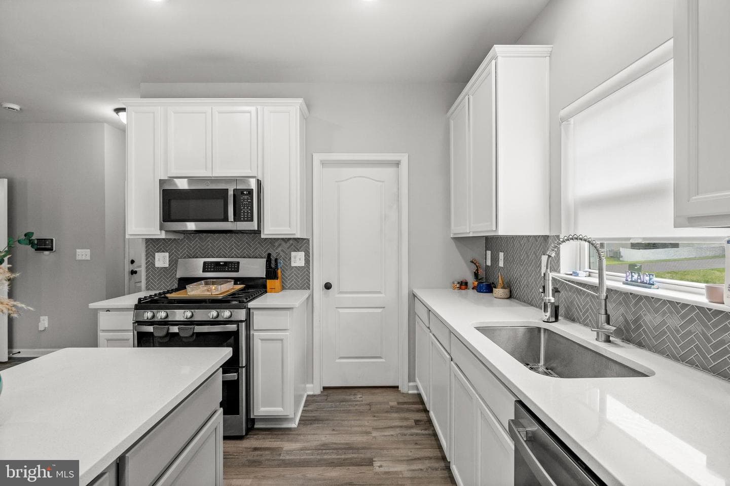 9304 Cedar Forest Drive photo 24