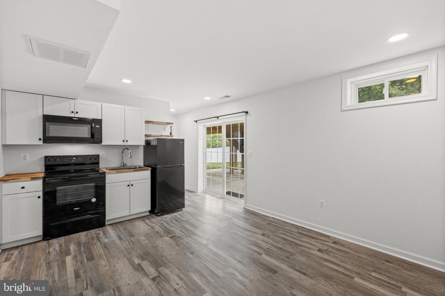 9304 Cedar Forest Drive photo 32