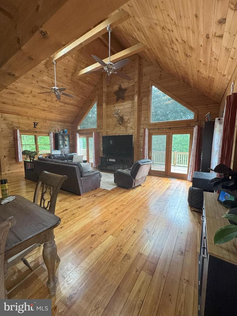 10409 Treaty Court photo 29