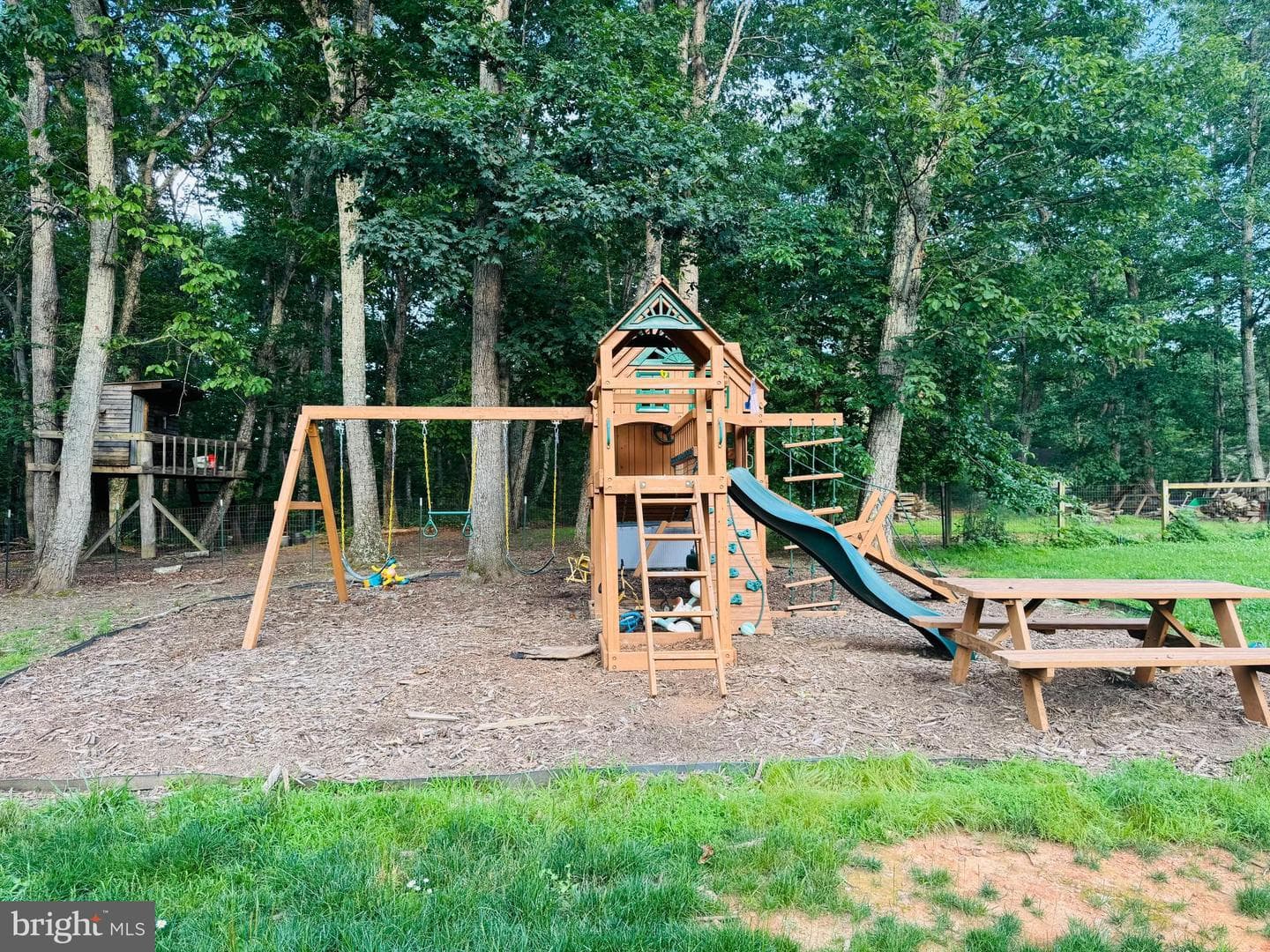 10409 Treaty Court photo 96