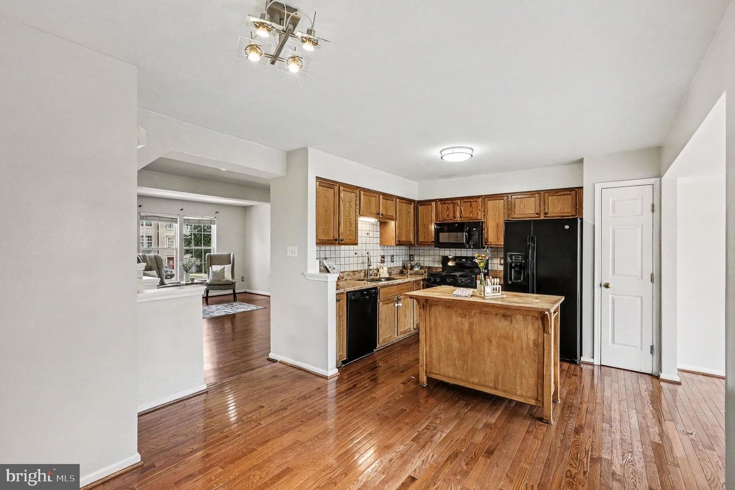 4524 Papillion Court photo 6
