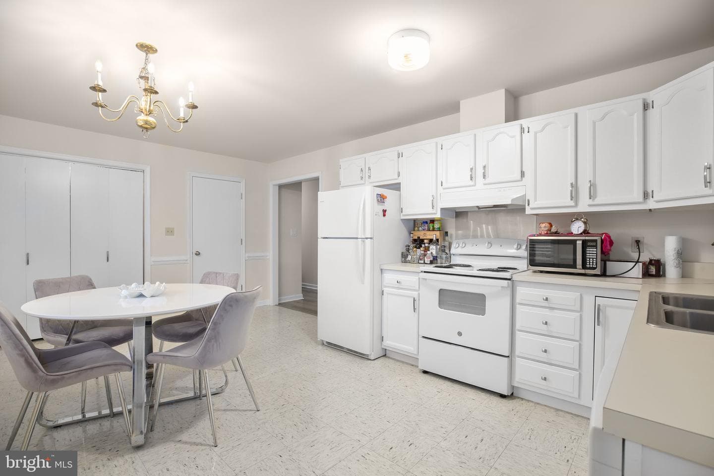 11517 Piedmont photo 8
