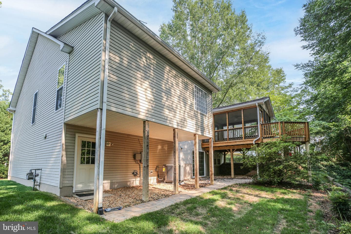 9712 Gunston Hall Road photo 37