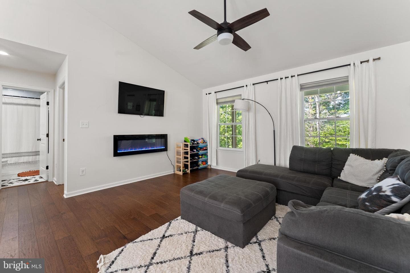 3731 Breaknock Road photo 16