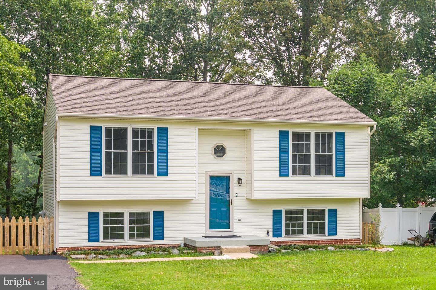 11913 Hunting Ridge Drive photo 33