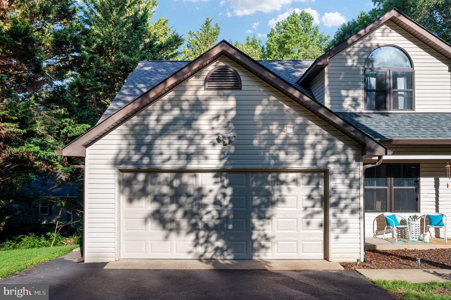 12504 Hawkins Lane photo 12