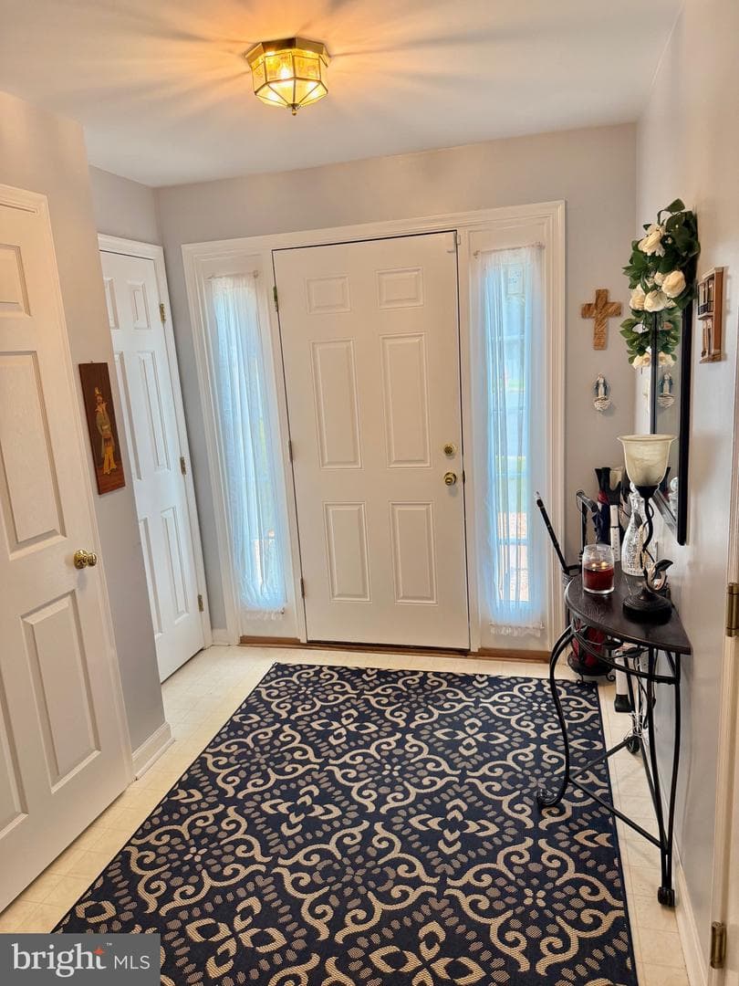 4601 Colonnade Way photo 6