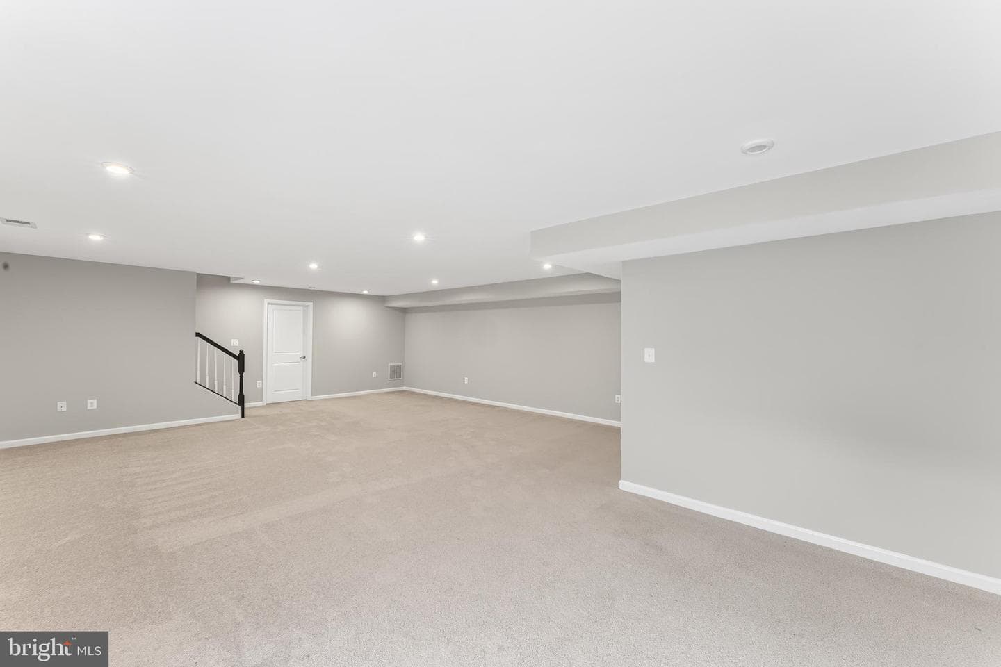 6611 Shelton Lane photo 32