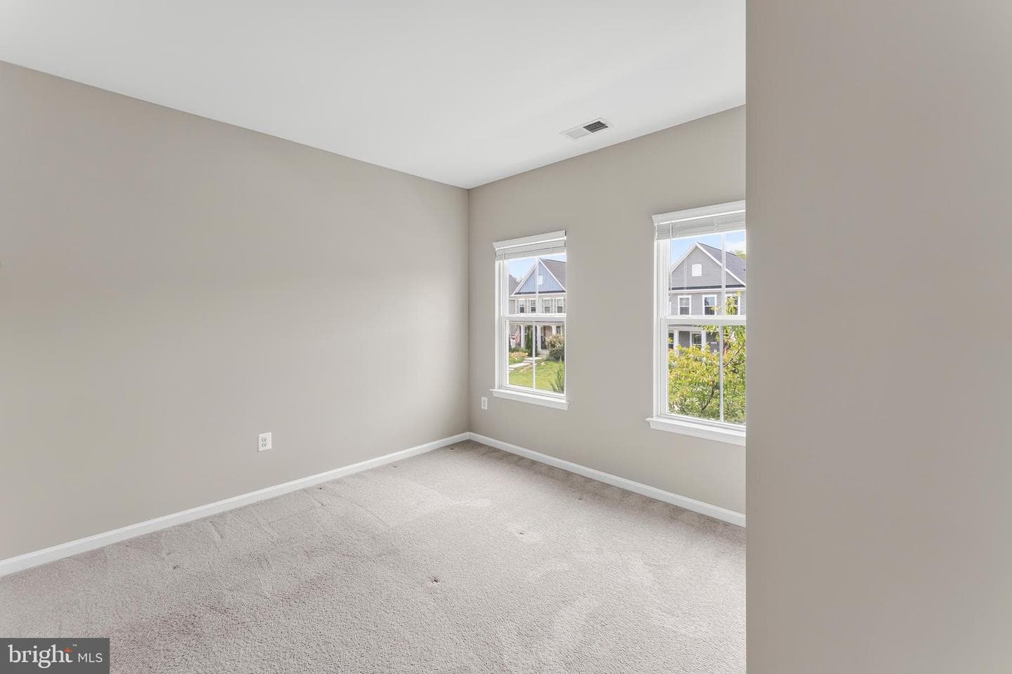 6611 Shelton Lane photo 35