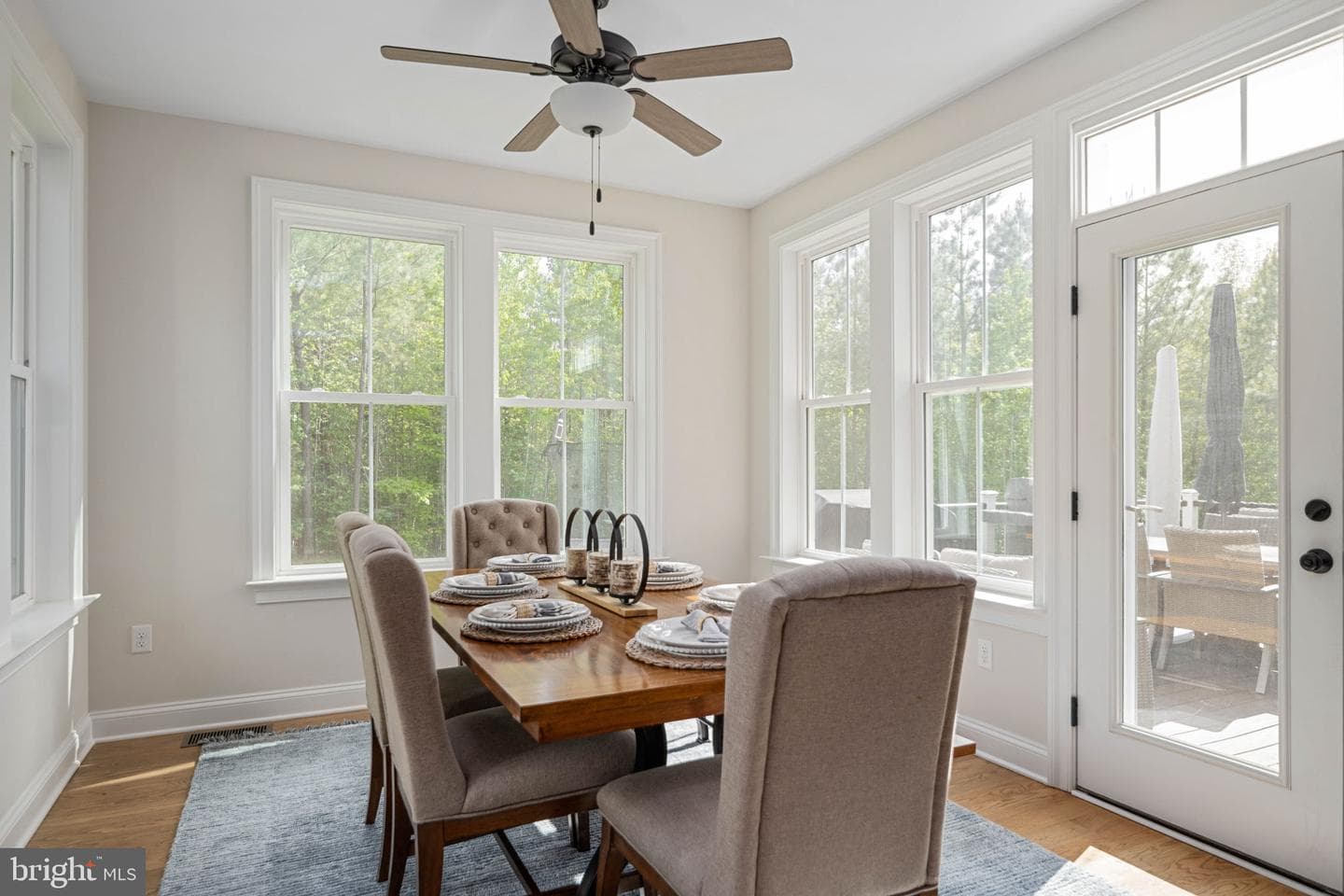 10912 Downton Avenue photo 16