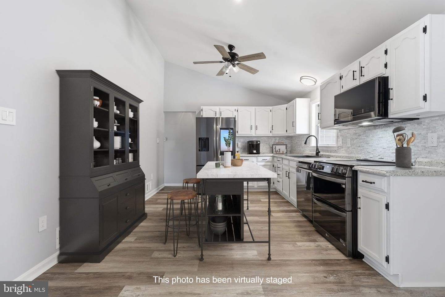 10422 Heather Greens Circle photo 14