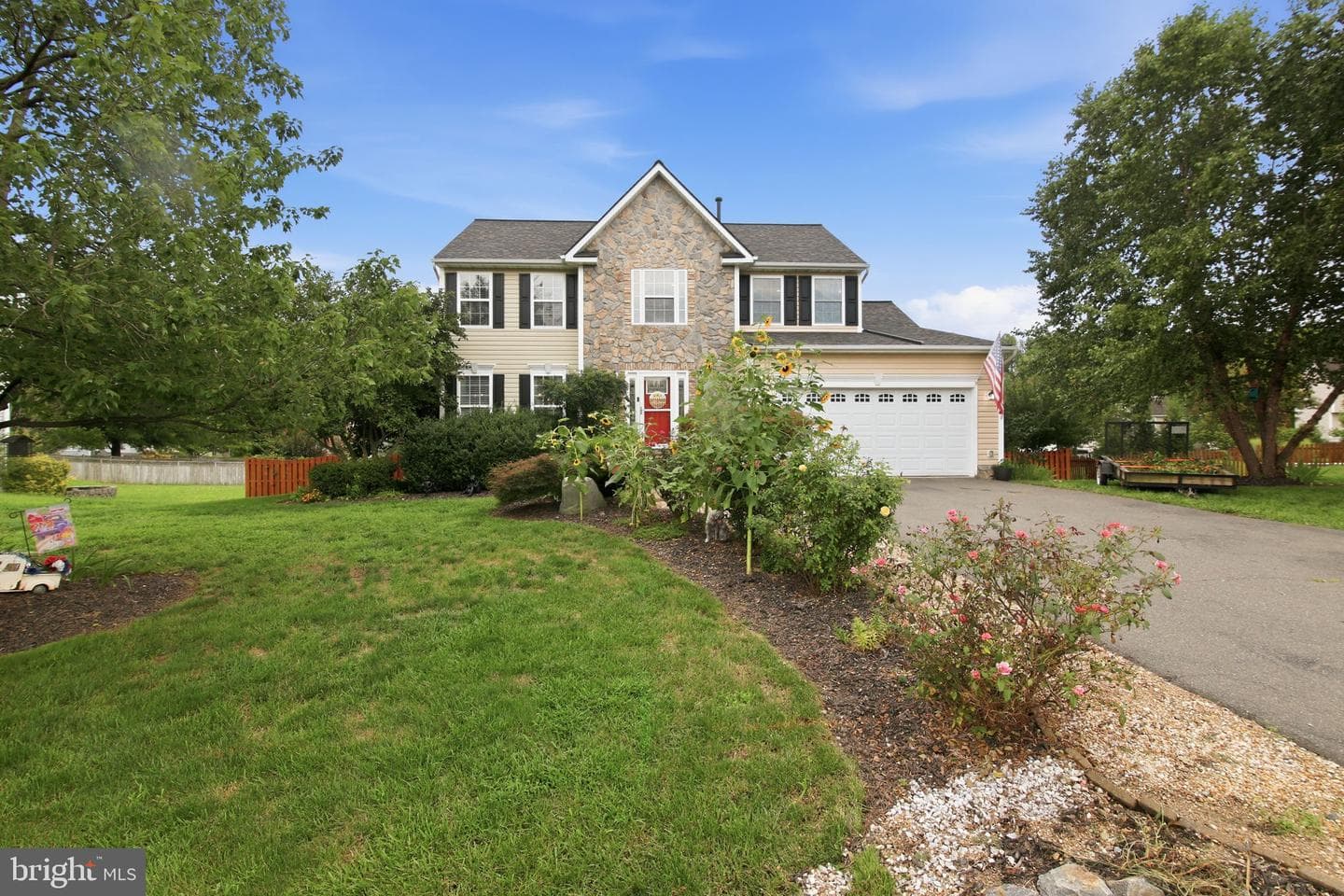 6106 Crown Grant Drive photo 1