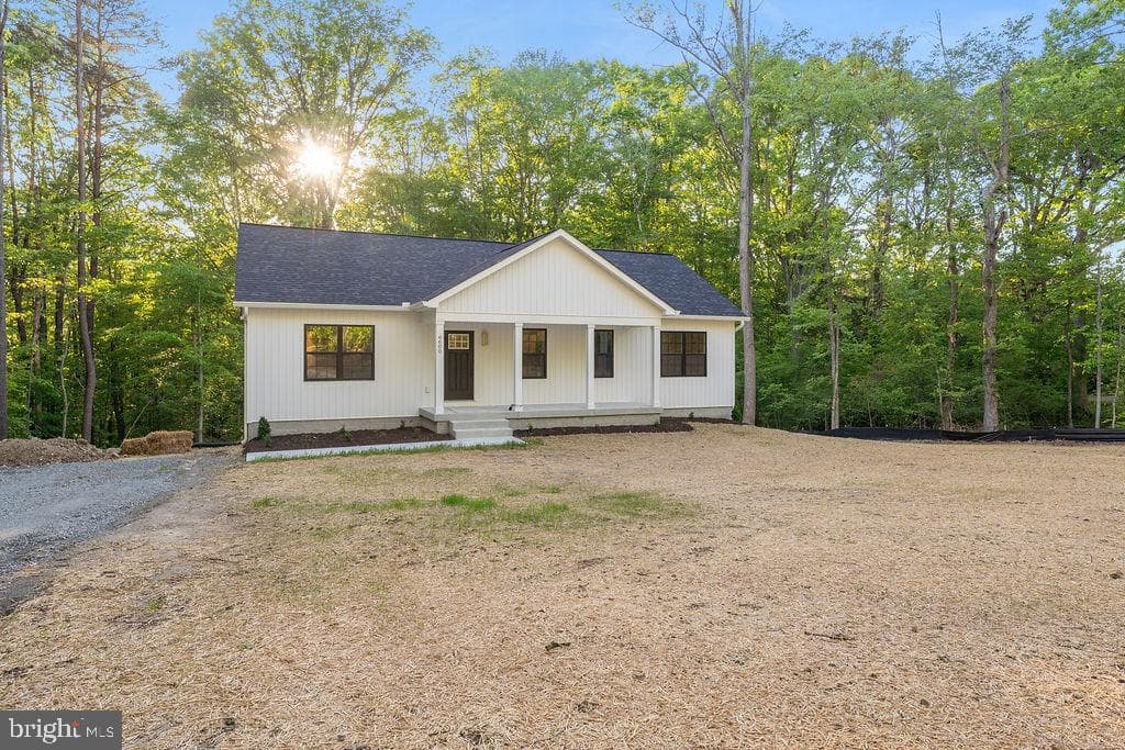 12907 Infantry Drive photo 1