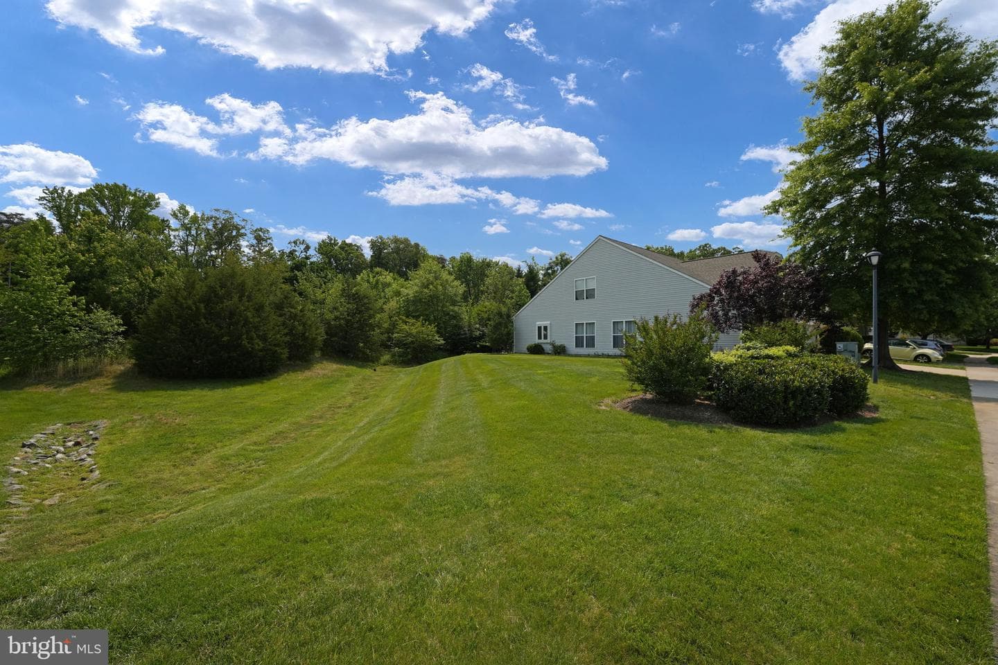 12 Harborton Lane photo 3