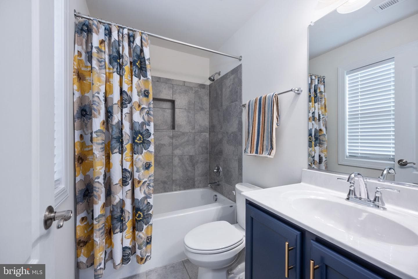 332 Ireland Drive photo 69