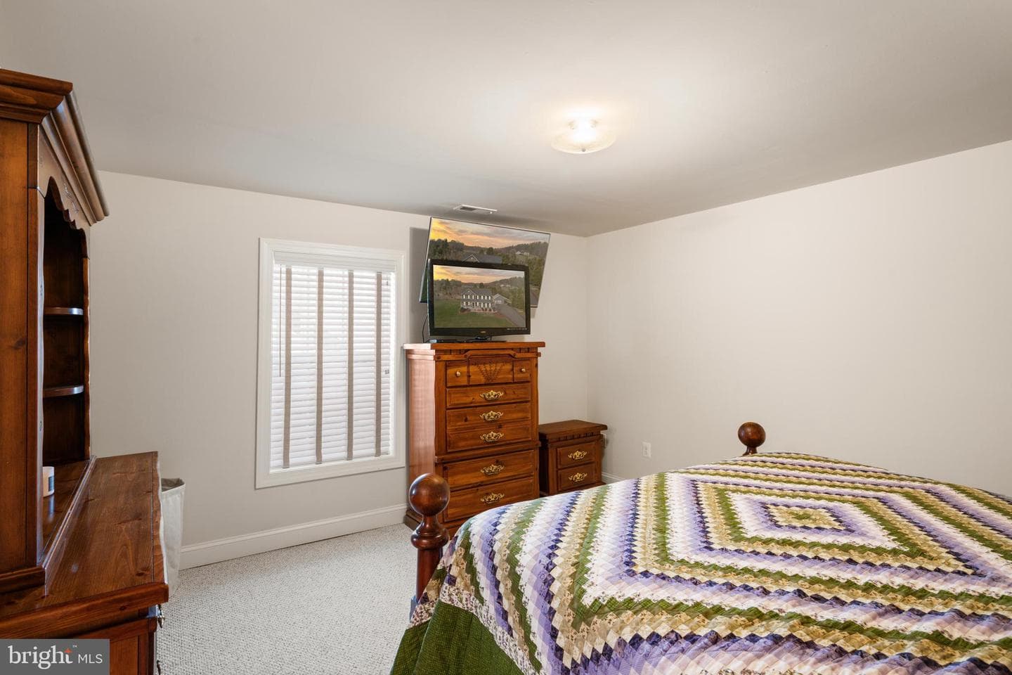 37 Chriswood Lane photo 45