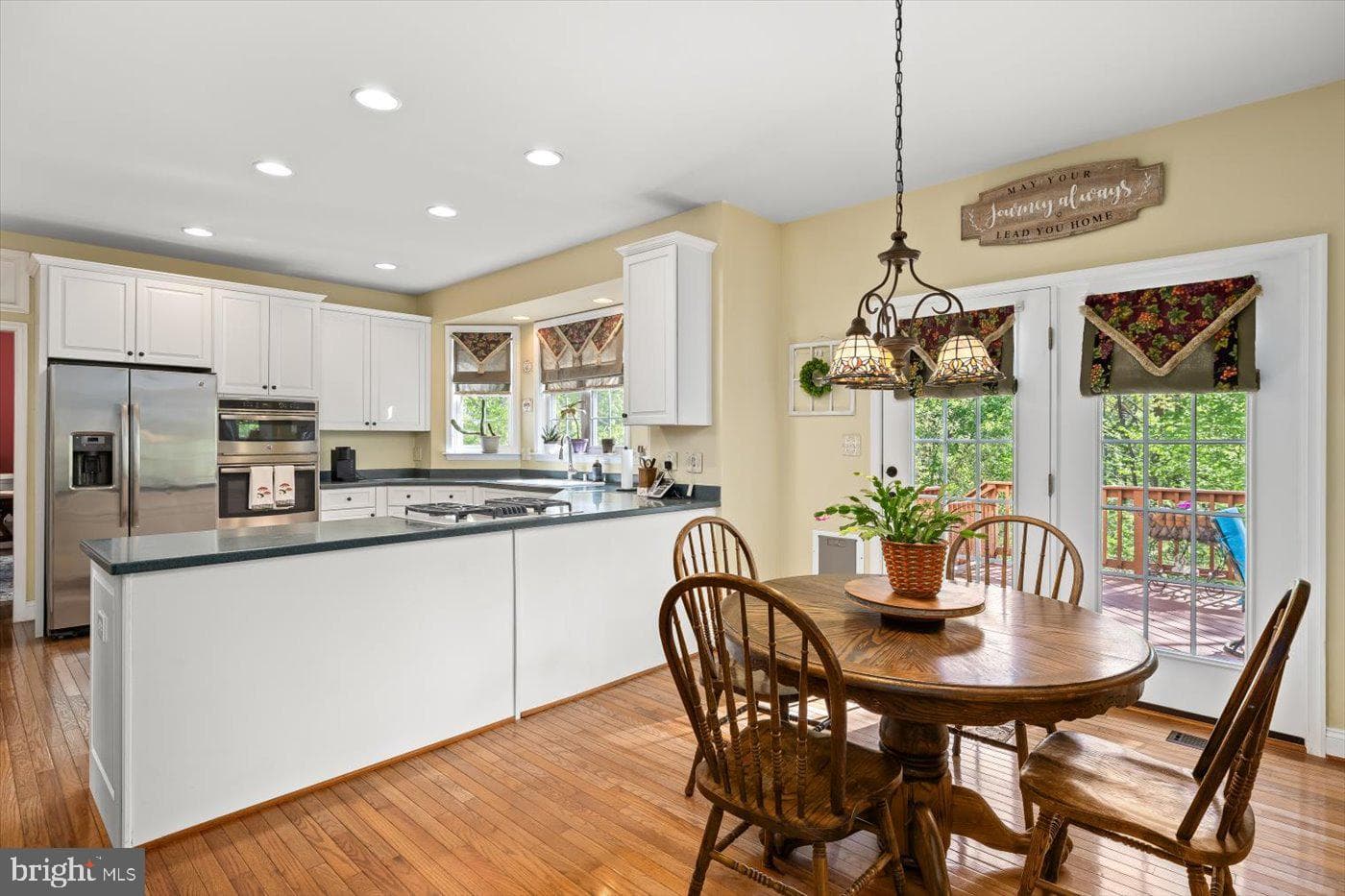 50 Crestwood photo 12