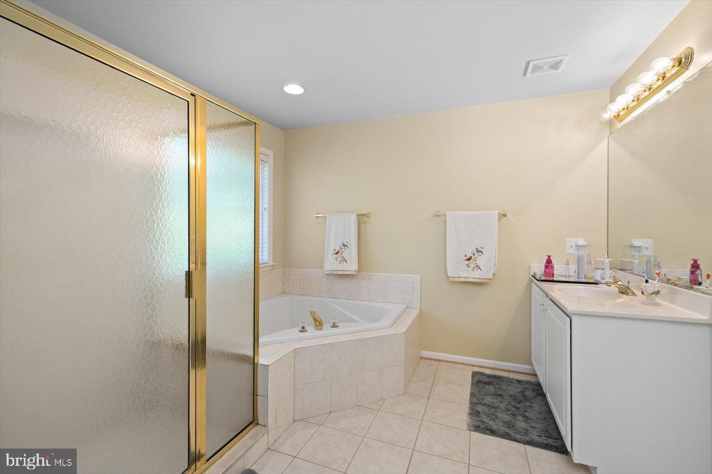 50 Crestwood photo 31