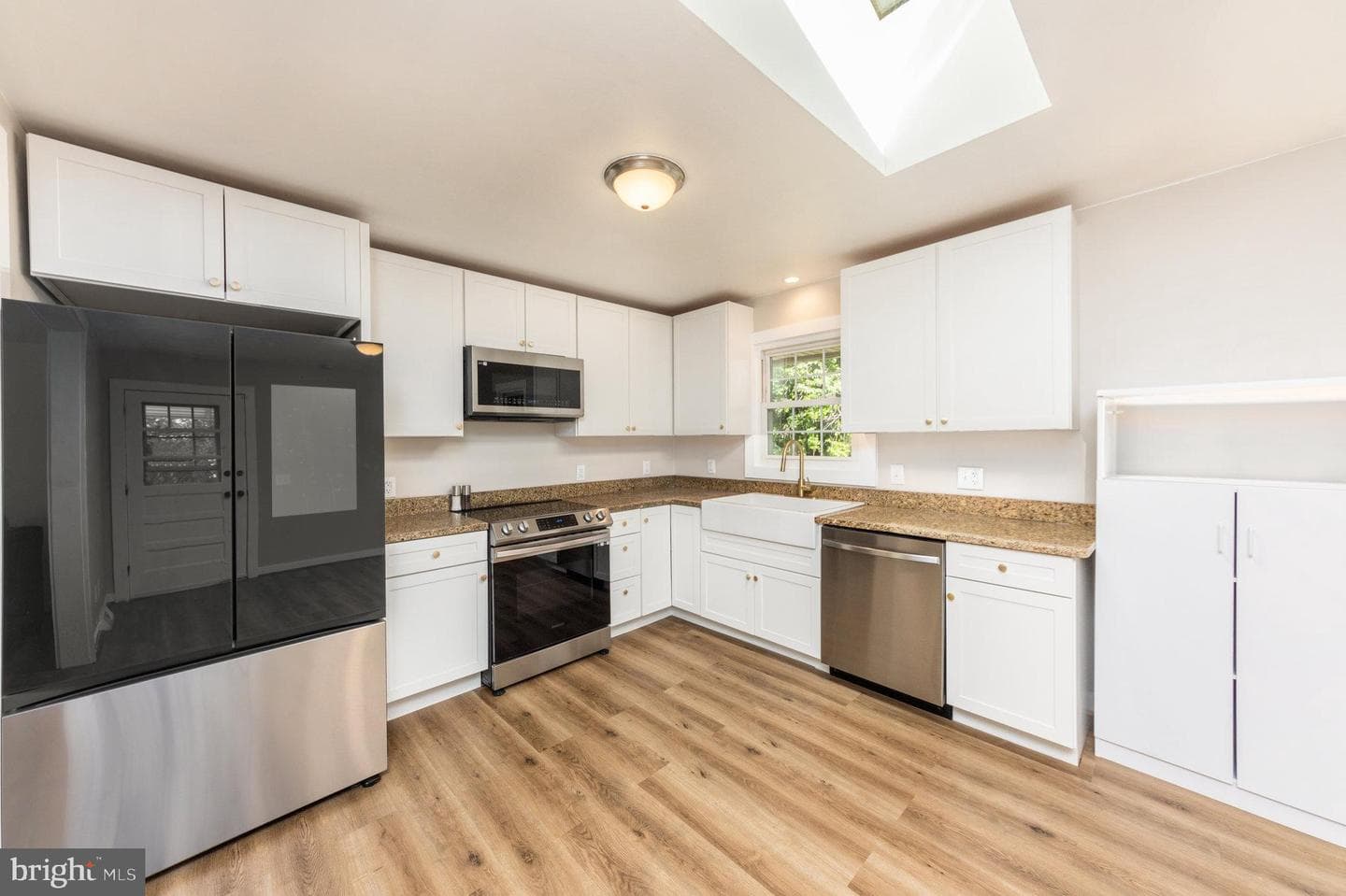 302 Walnut Drive photo 9