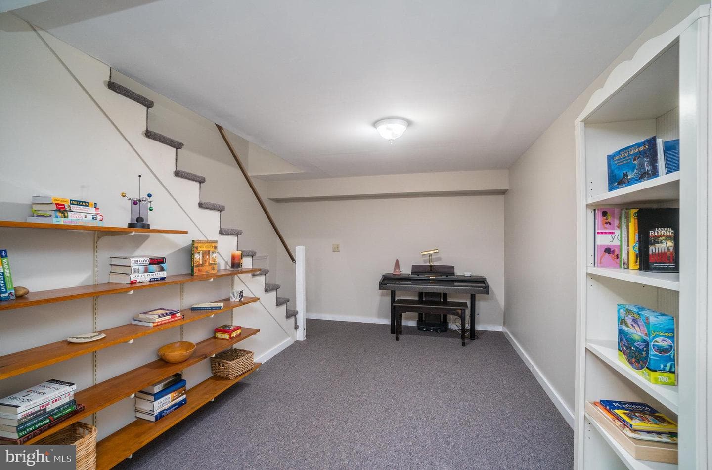 134 Hamlin Drive photo 24