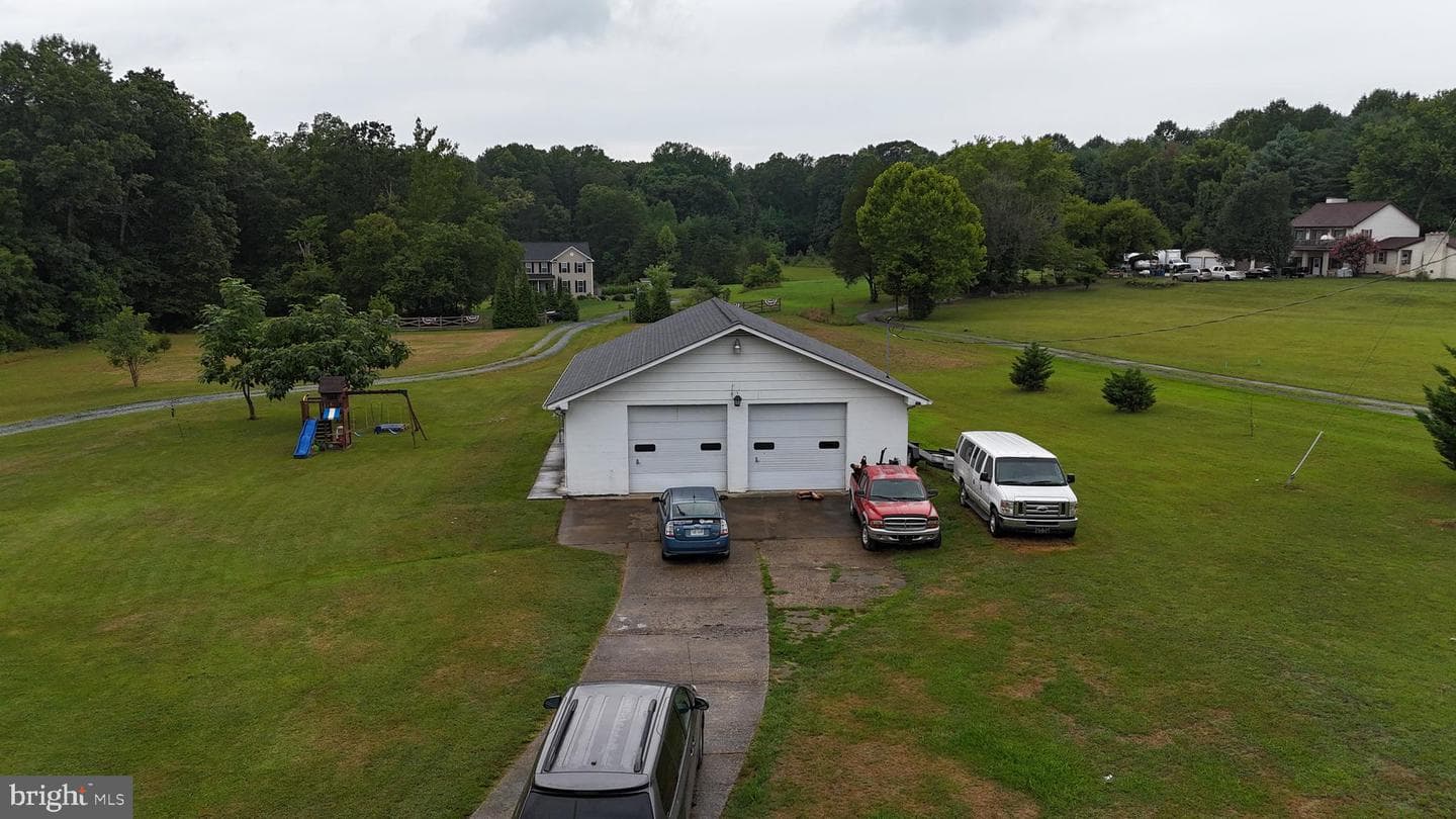 1437 Hartwood Road photo 14