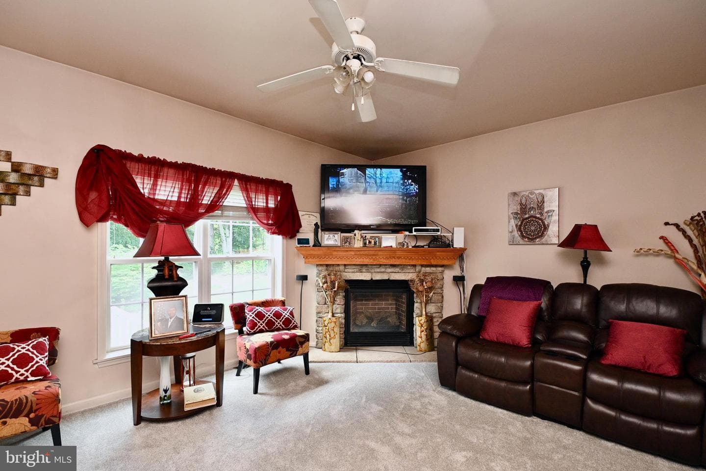 81 Glacier Way photo 6