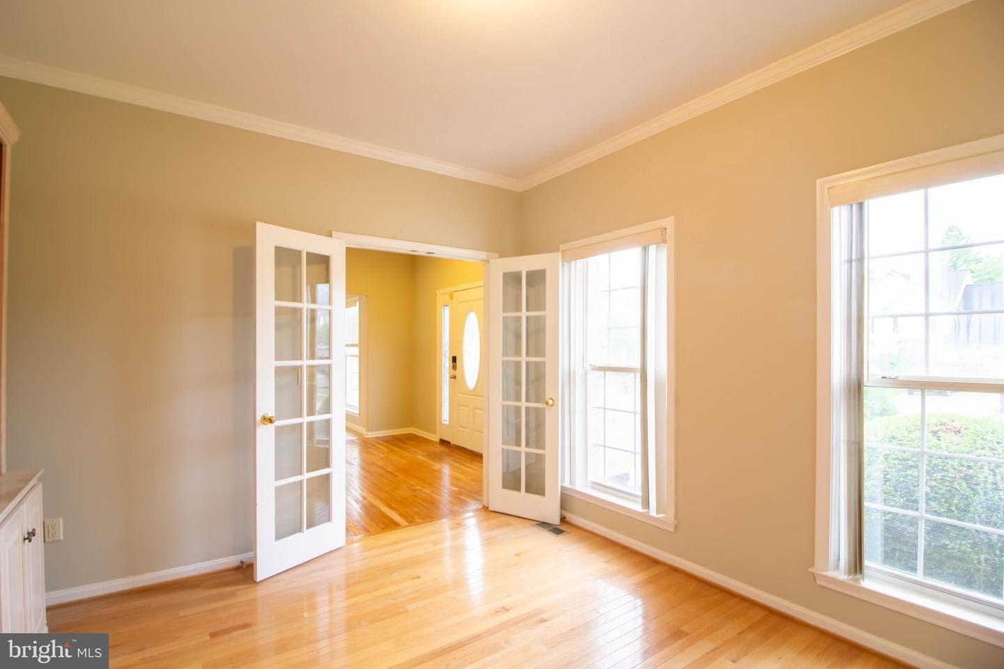 6 Nassau Court photo 12