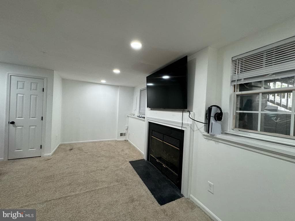 102 Sedgwick Court photo 36